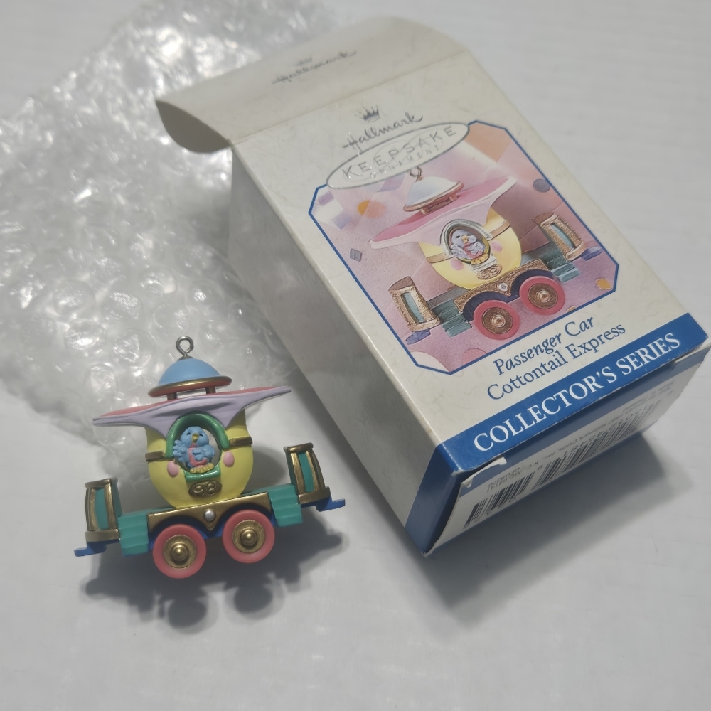 Hallmark Keepsake Ornament Easter Ornament Vintage CottonTail Express 1998